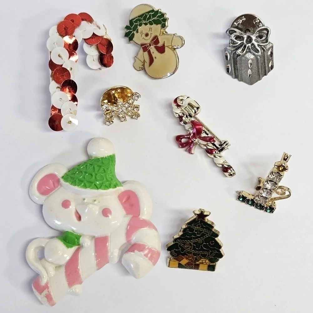 VINTAGE Christmas Holiday Brooch Pin Lot Avon Rhinestones
